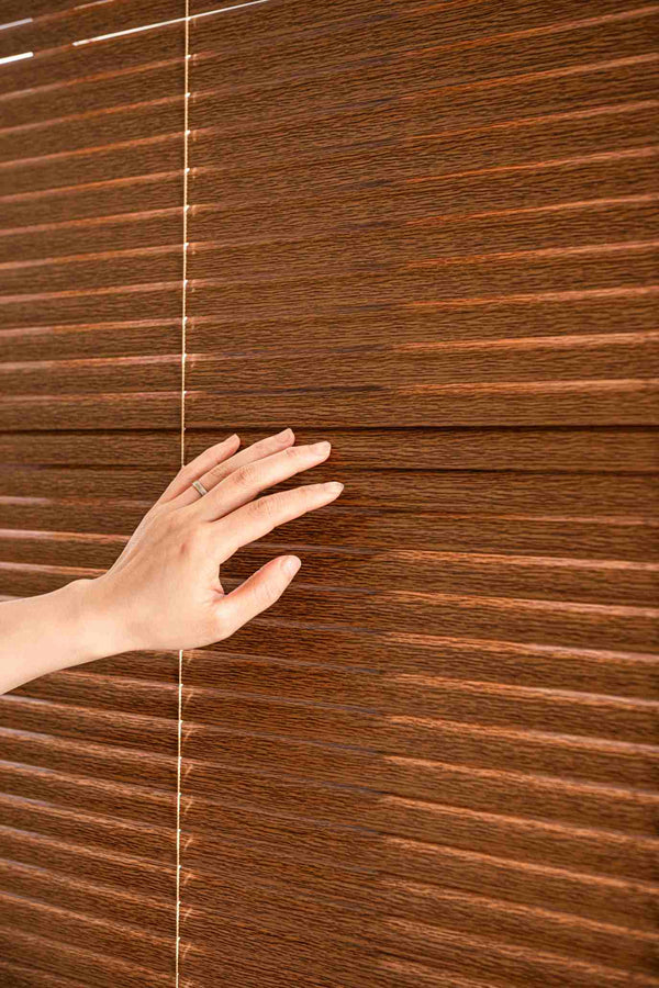 Premium Wood Grain Aluminium Venetian Blinds with C-Shaped Slats | OEM Manufacturer & Wholesale Supplier